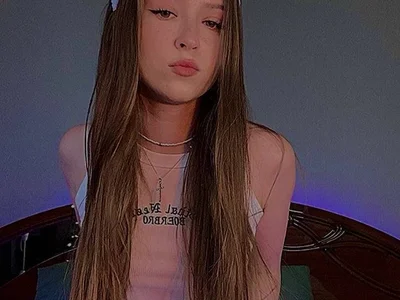 Monikacutie webcam livesex profile in white cams