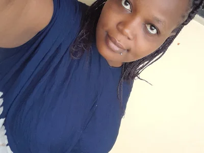 NASTYWHORE02 Bisexual webcam from Kenya