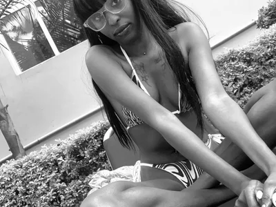 Pinnaluck23 Woman webcam from Kenya